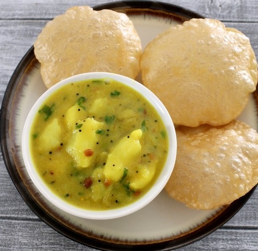 Poori with Potato Curry