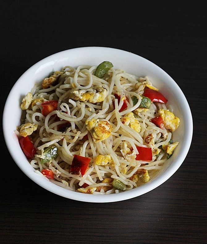 Egg Hakka Noodle